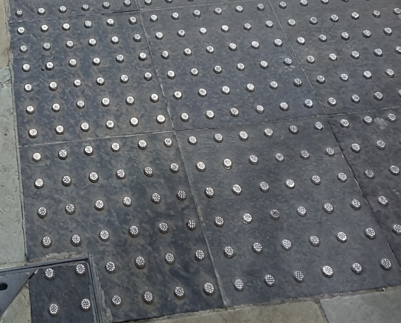 TopGrip SS tactile warning stud